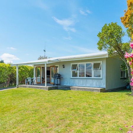 Lakeview Cottage - Rainbow Point Holiday Home Taupo Kültér fotó